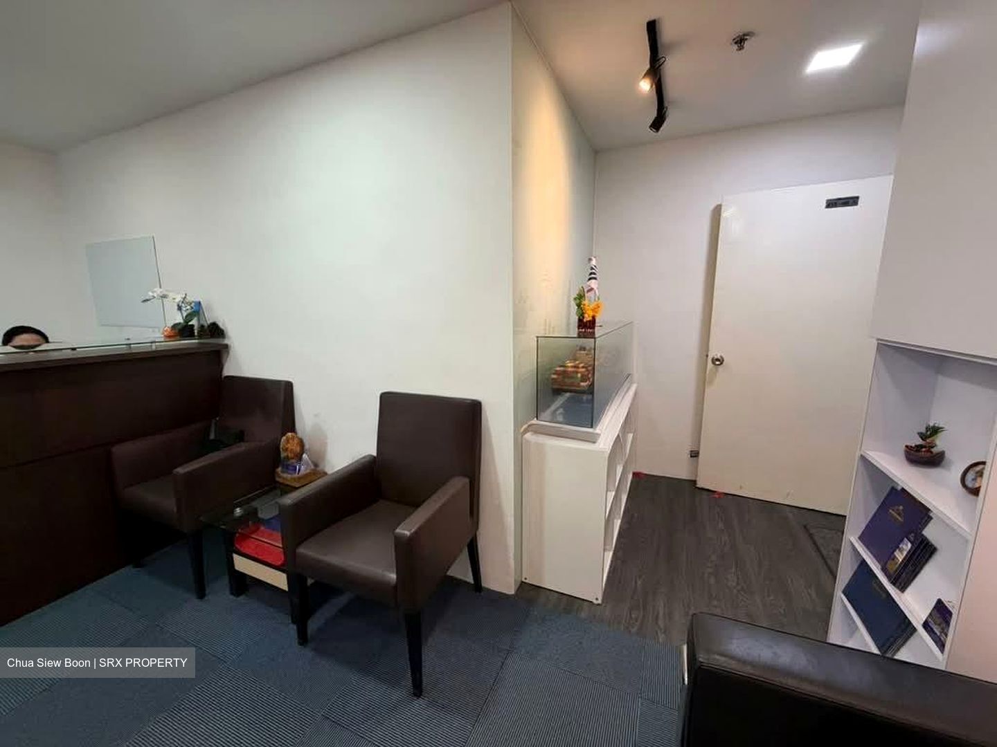 International Plaza (D2), Office #586606881